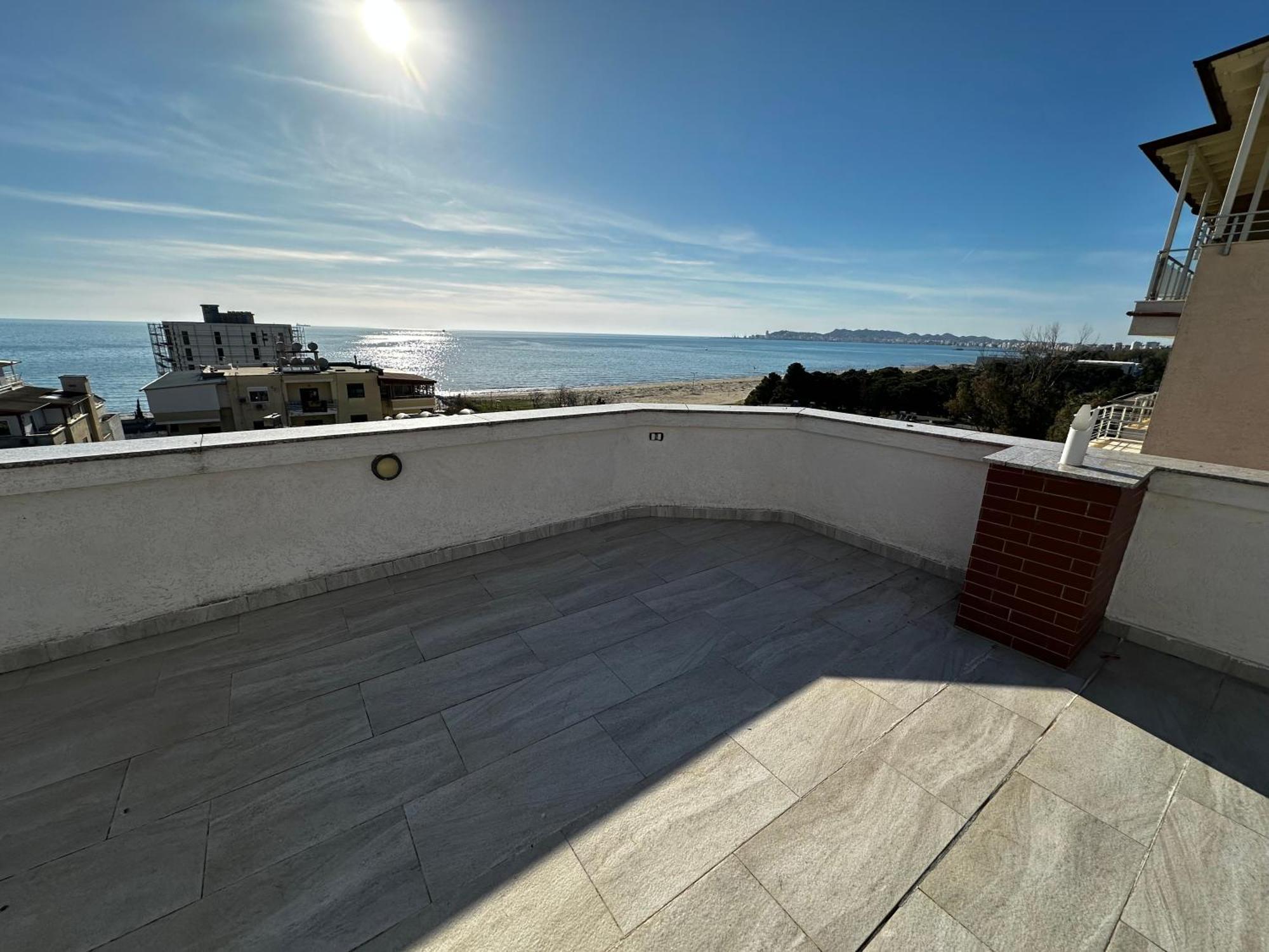 Romance Holiday Garden Inn Durres Bagian luar foto