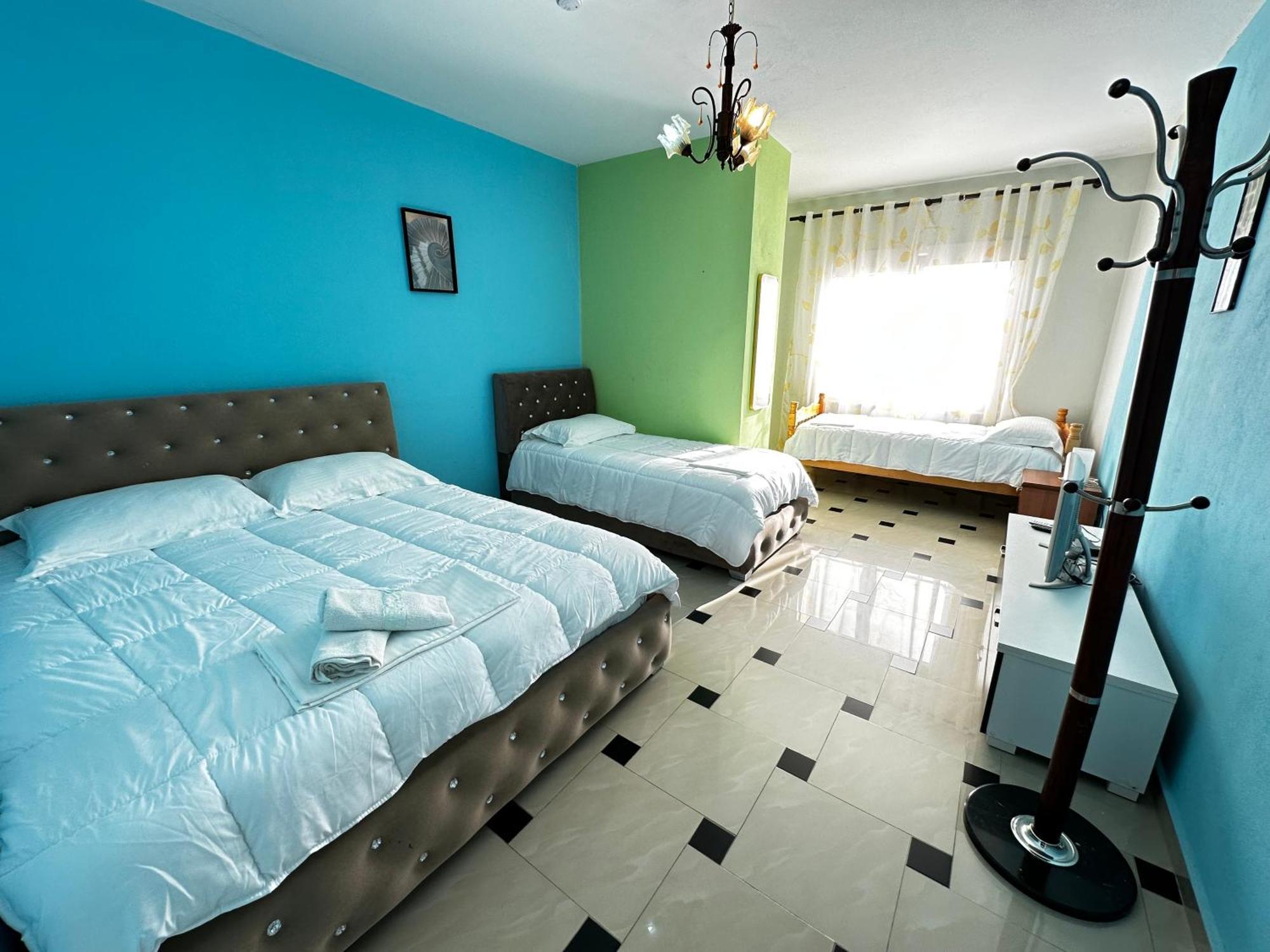 Romance Holiday Garden Inn Durres Bagian luar foto