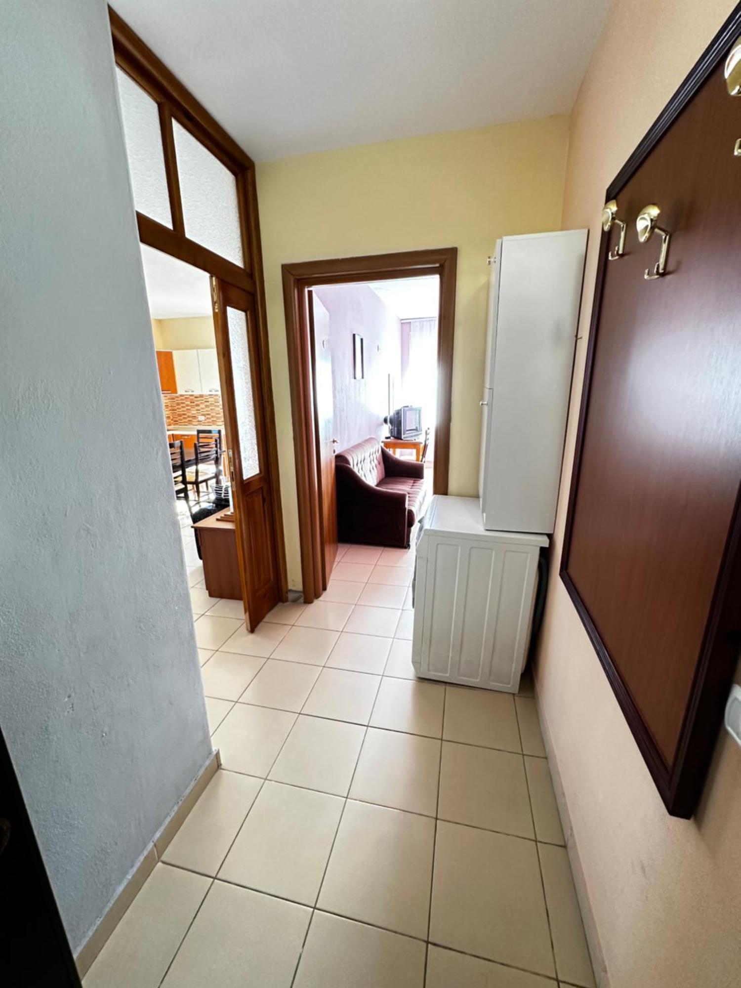 Romance Holiday Garden Inn Durres Bagian luar foto