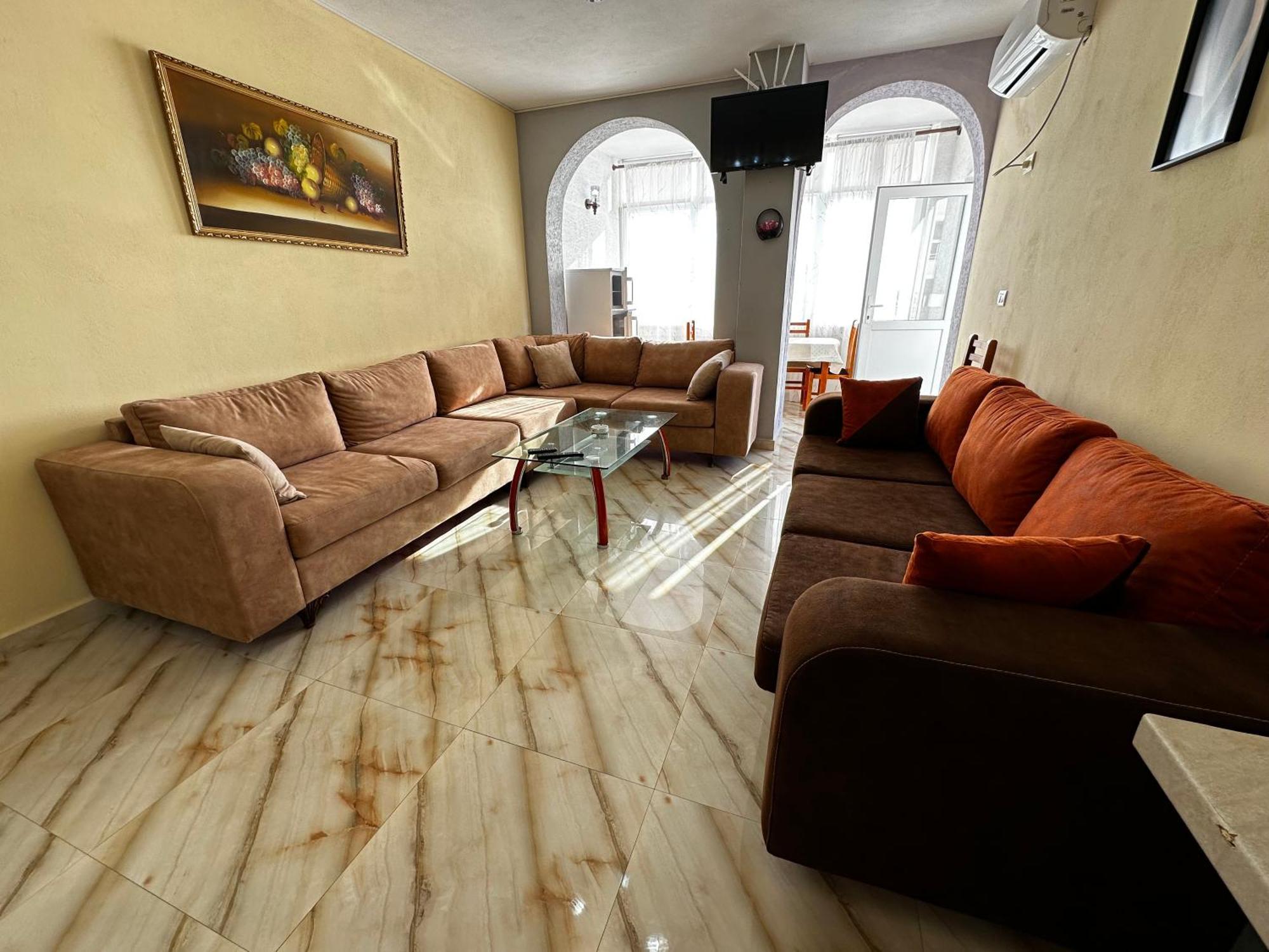 Romance Holiday Garden Inn Durres Bagian luar foto
